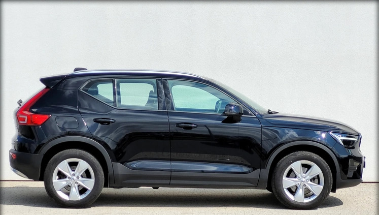 Volvo XC 40 cena 169555 przebieg: 31125, rok produkcji 2023 z Otmuchów małe 562